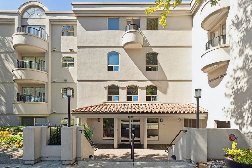 PH2 1859 SPYGLASS PLACE, Vancouver BC V5Z 4K6