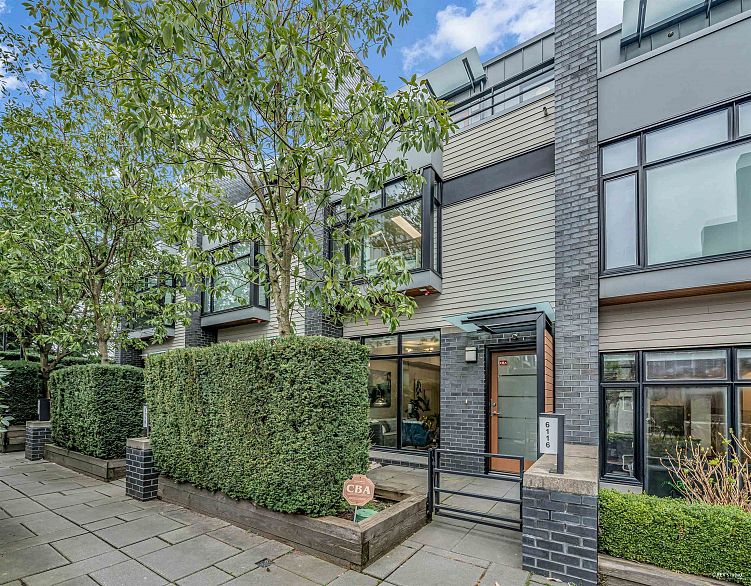 6116 OAK STREET, Vancouver BC V6M 2W2