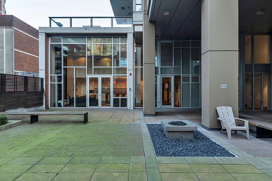 201 1308 Hornby Street