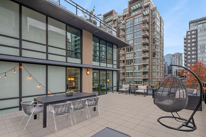 711 1088 RICHARDS STREET, Vancouver BC V6B 0J8