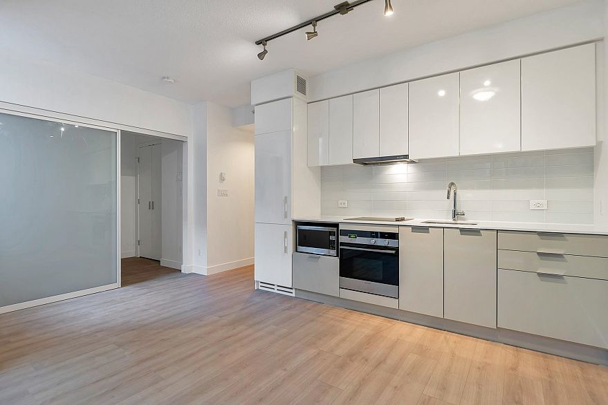 201 1308 Hornby Street