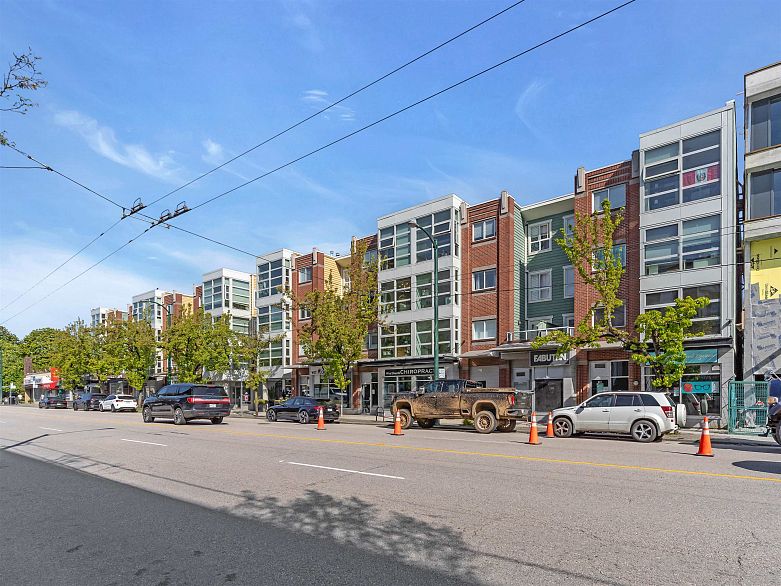 403 2929 W 4th Avenue