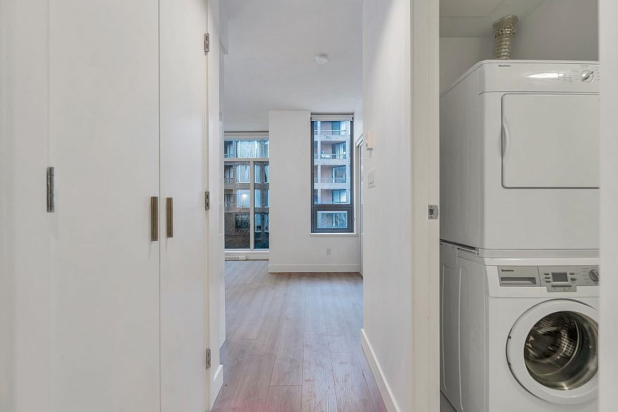 201 1308 Hornby Street