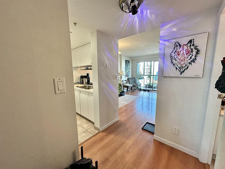 1205 1188 Howe Street