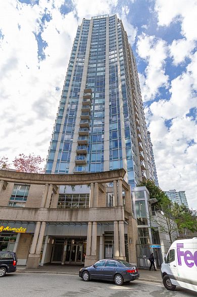 901 188 KEEFER PLACE, Vancouver BC V6B 0J1