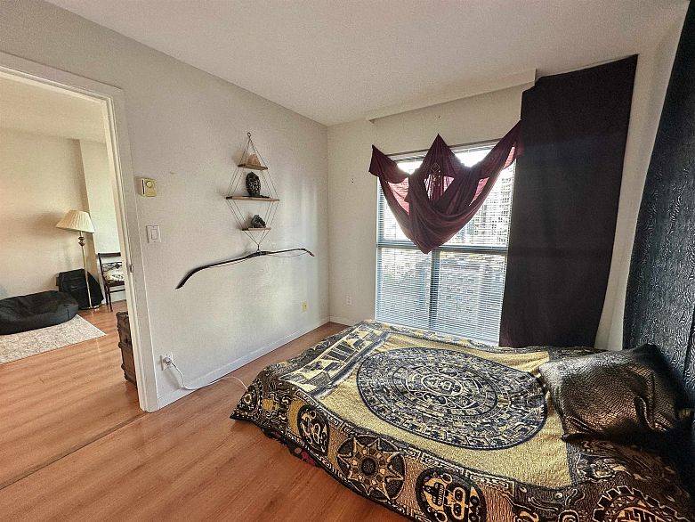 1205 1188 Howe Street