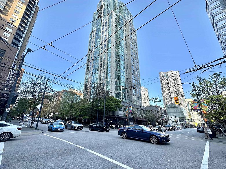 1205 1188 HOWE STREET, Vancouver BC V6Z 2S8