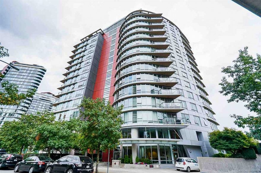 803 980 COOPERAGE WAY, Vancouver BC V6B 0C3