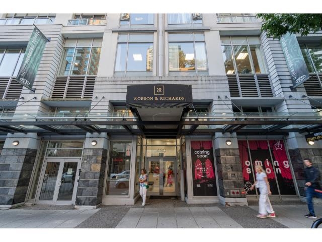 1401 480 ROBSON STREET, Vancouver BC V6B 1S1