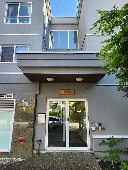 207 688 E 56TH AVENUE, Vancouver BC V5X 1R7