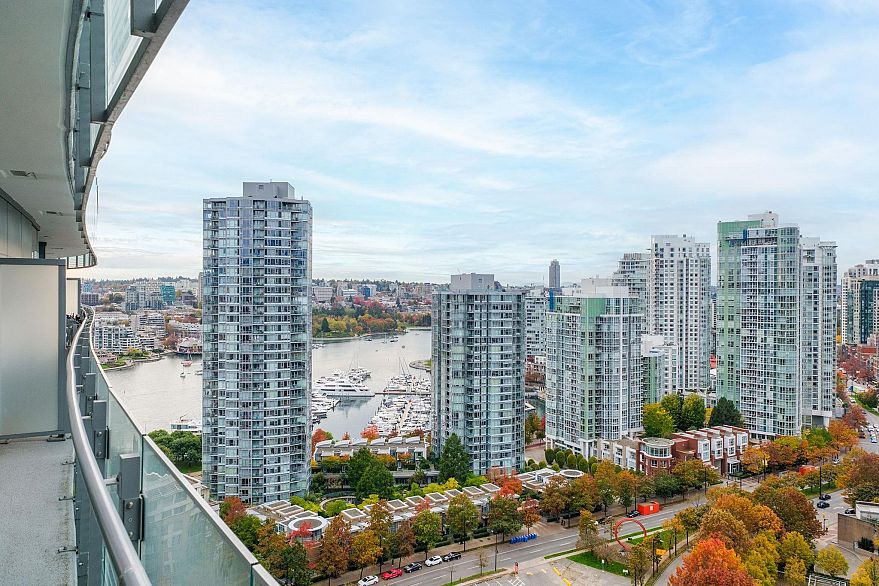 2301 89 NELSON STREET, Vancouver BC V6Z 0E7