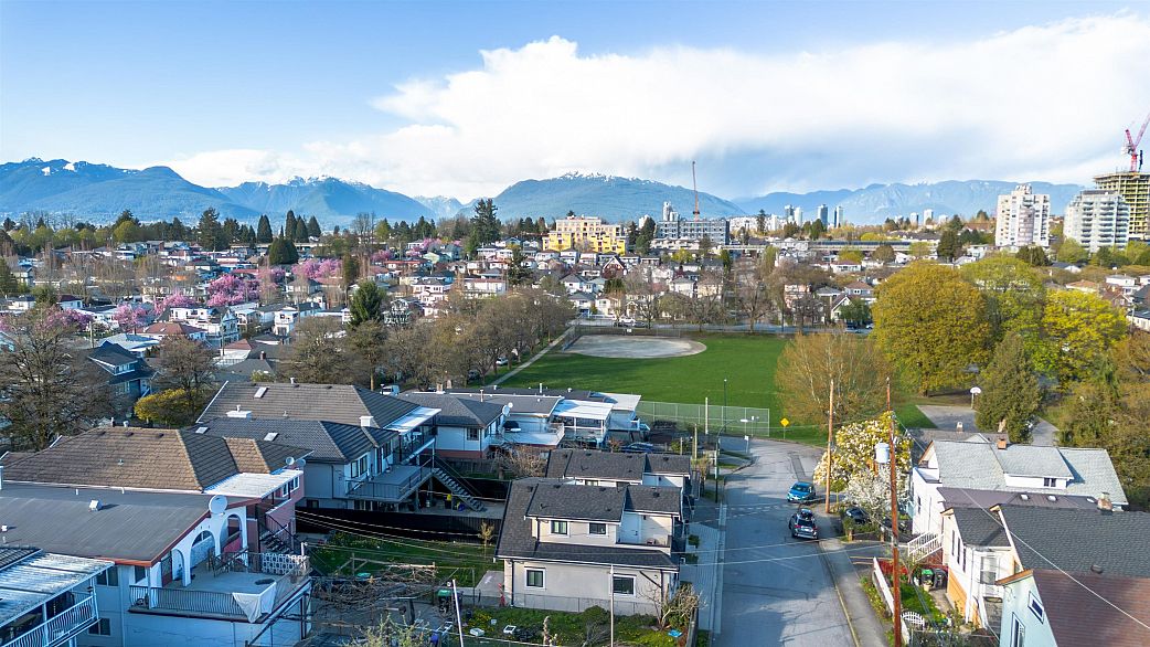 5347 Mckinnon Street