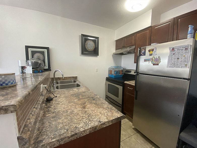 304 5520 Joyce Street