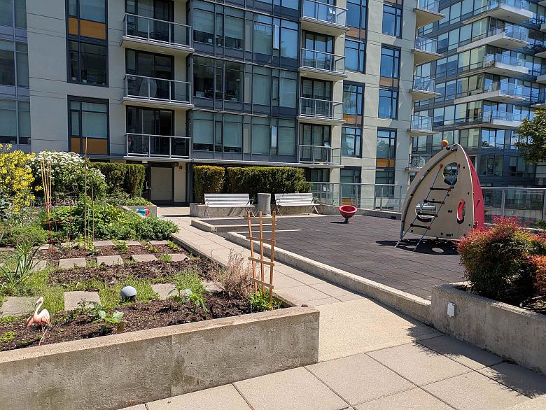 1404 138 W 1st Avenue