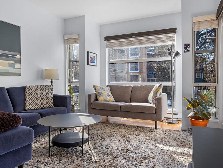 211 1510 NELSON STREET, Vancouver BC V6G 1M1