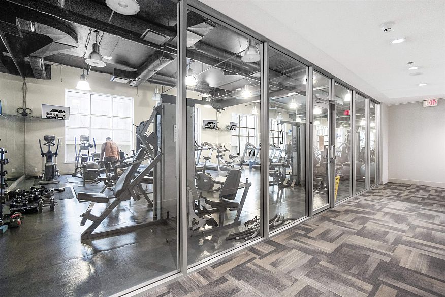 1305 938 Smithe Street