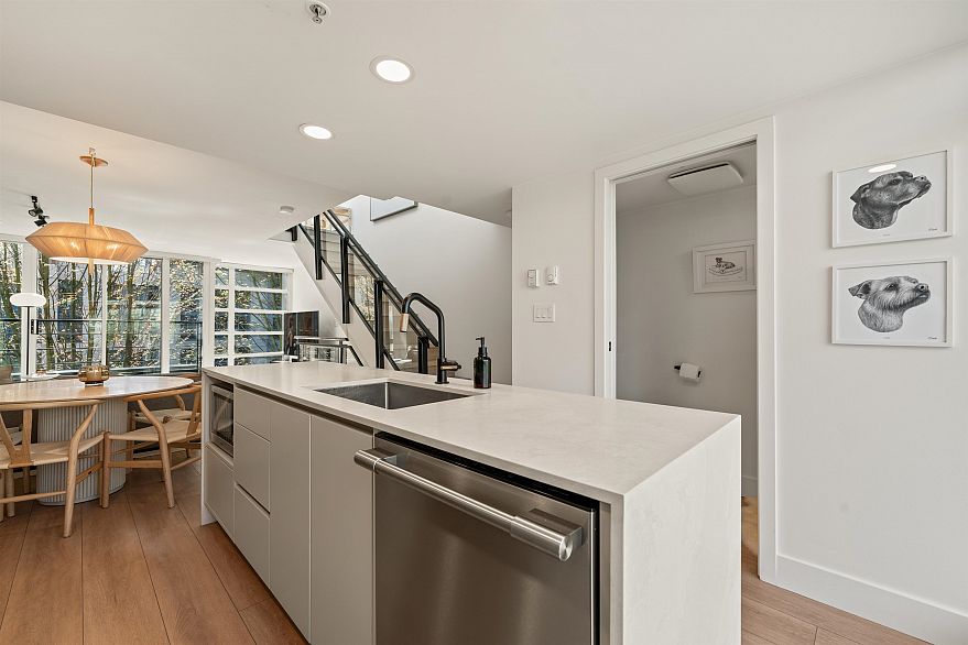 313 1255 SEYMOUR STREET, Vancouver BC V6B 0H1