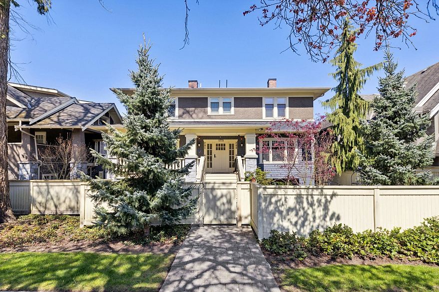 201 1775 W 16TH AVENUE, Vancouver BC V6J 2L9
