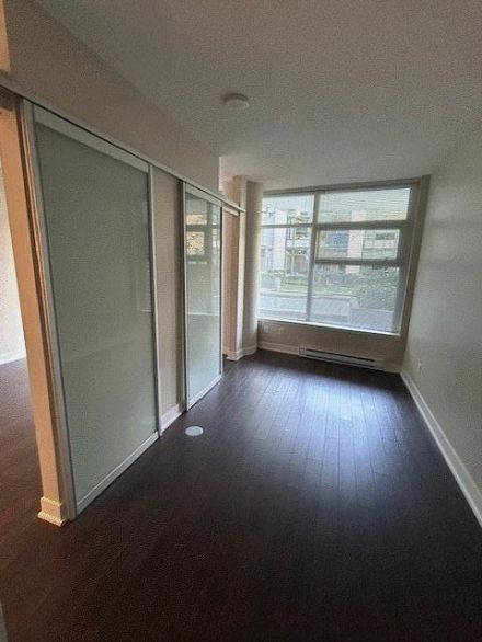 101 1777 W 7th Avenue