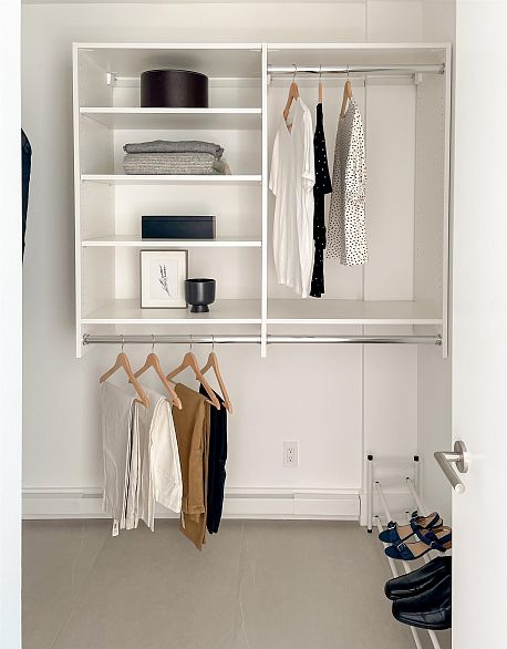 3703 689 Abbott Street