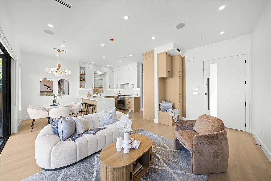 2 6461 E PRINCE EDWARD STREET, Vancouver BC V3W 0Y3