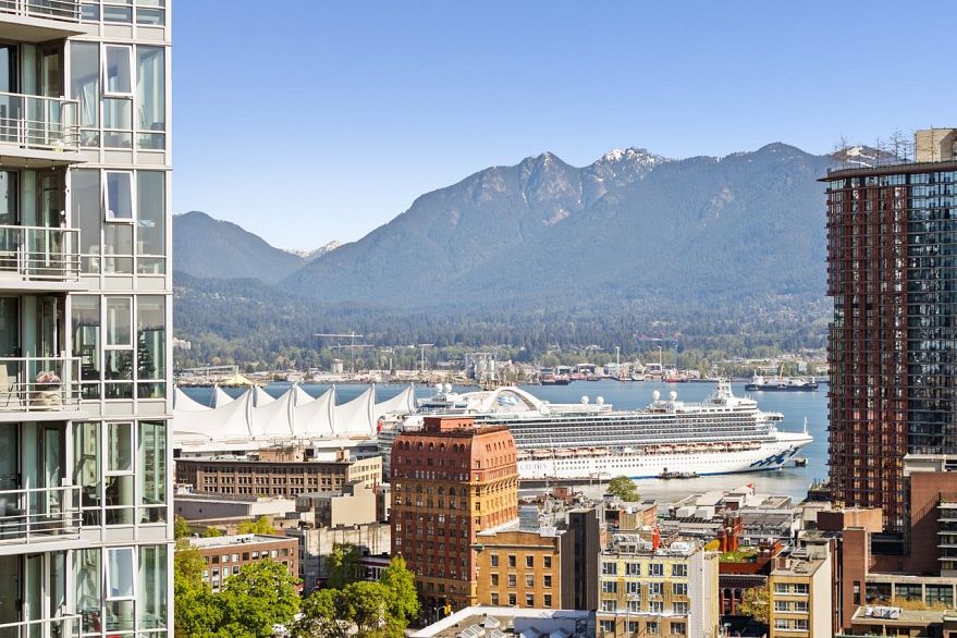 2701 131 REGIMENT SQUARE, Vancouver BC V6B 1X6