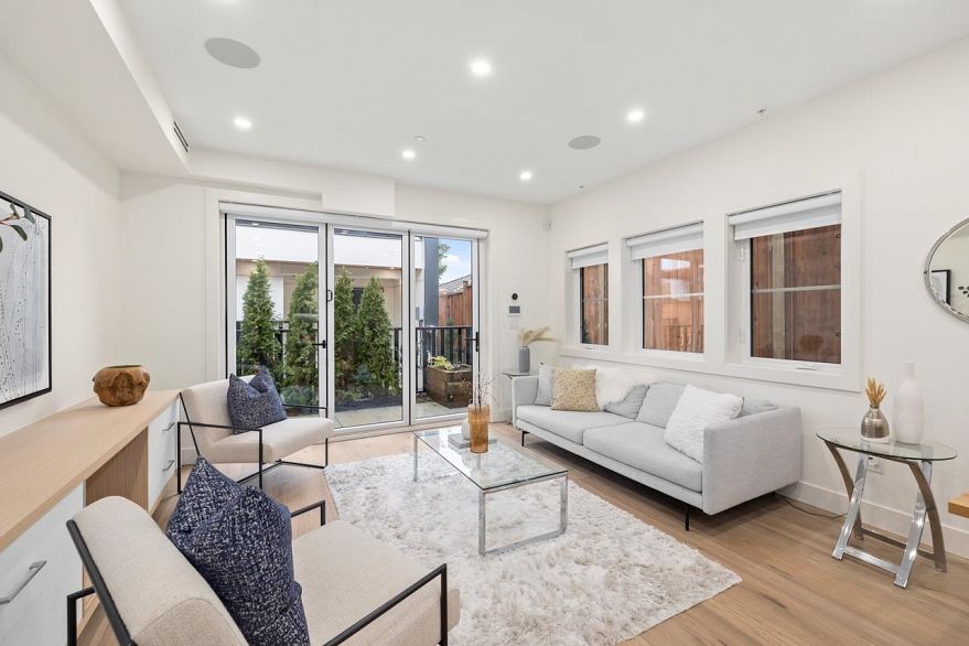 1125 E 15TH AVENUE, Vancouver BC V5T 2S7