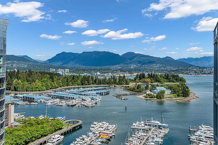 2305 590 NICOLA STREET, Vancouver BC V6G 3J8