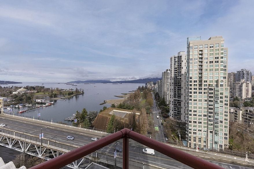 2005 1000 BEACH AVENUE, Vancouver BC V6E 4M2