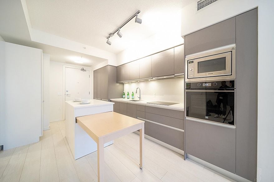 320 180 E 2ND AVENUE, Vancouver BC V5T 0K4