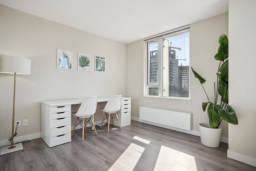 2106 489 Interurban Way