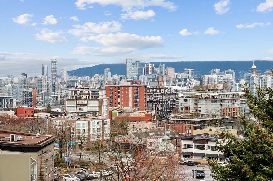 606 2635 PRINCE EDWARD STREET, Vancouver BC V5T 4V7