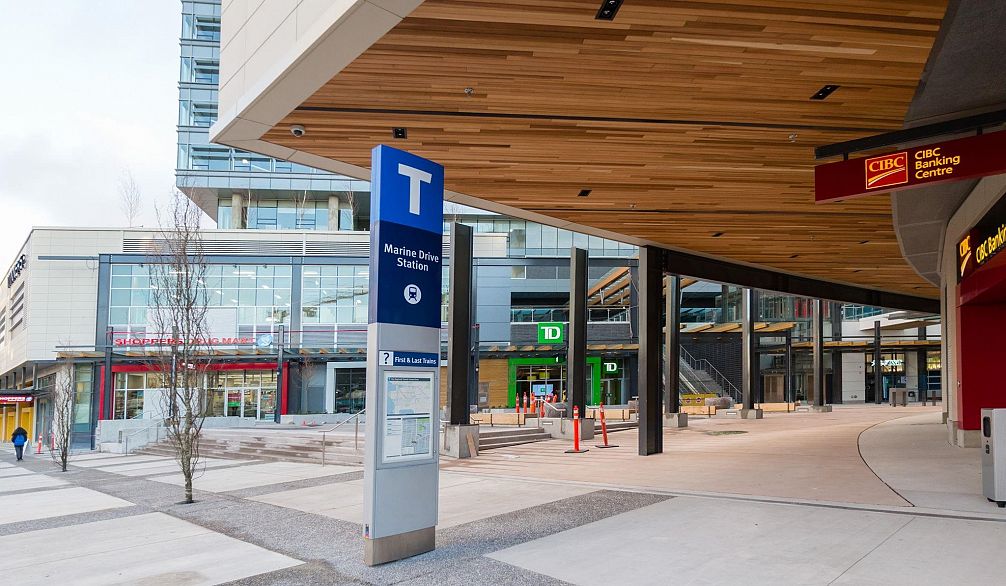 2106 489 Interurban Way