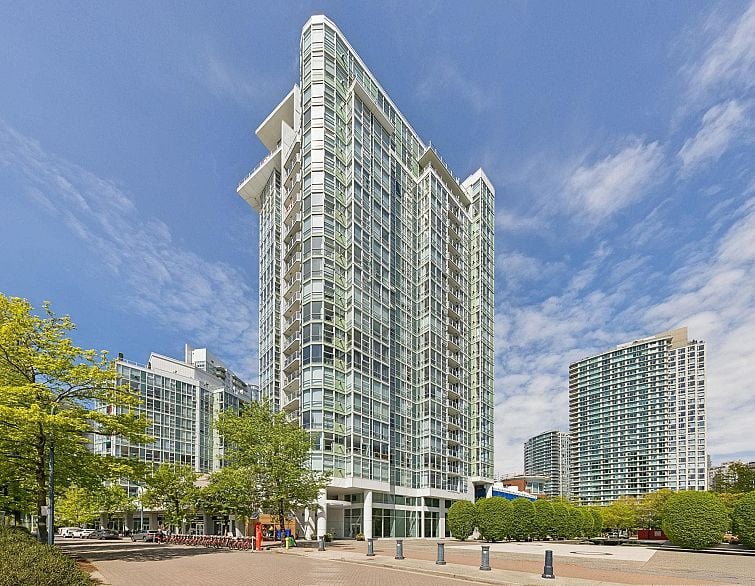 801 1077 MARINASIDE CRESCENT, Vancouver BC V6Z 2Z5