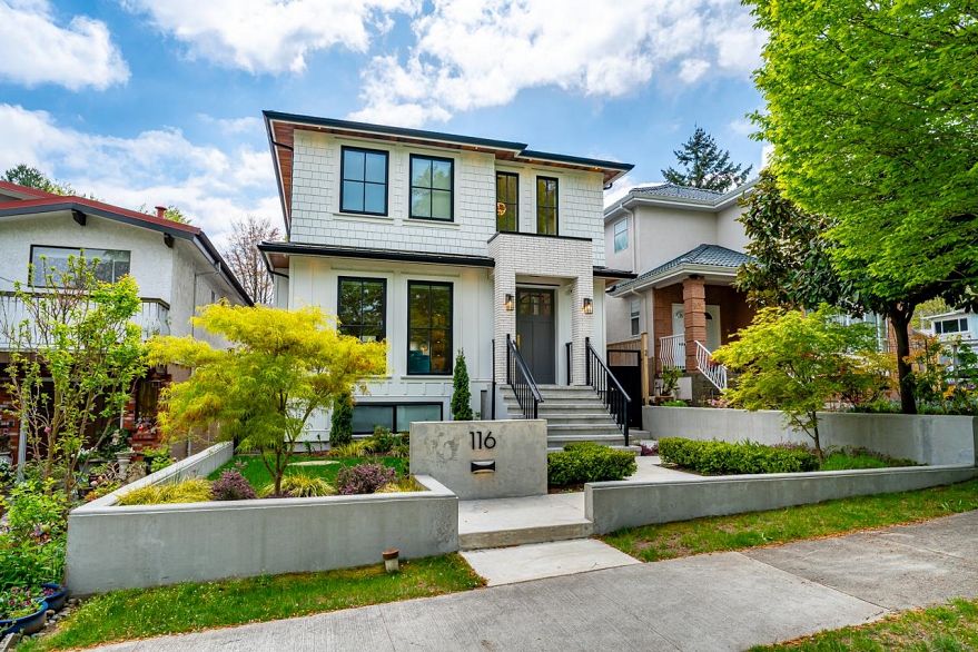 116 E 39TH AVENUE, Vancouver BC V5W 1J8