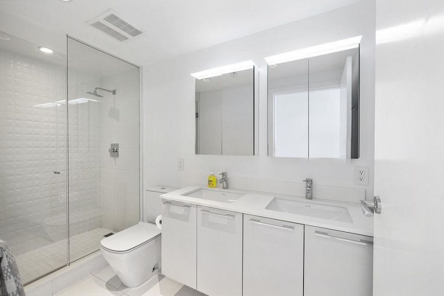 908 2221 E 30th Avenue