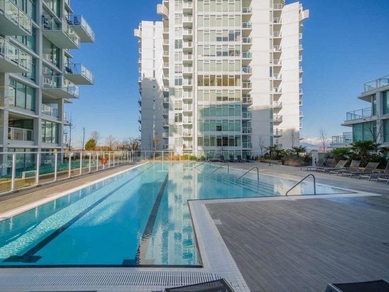 908 2221 E 30th Avenue