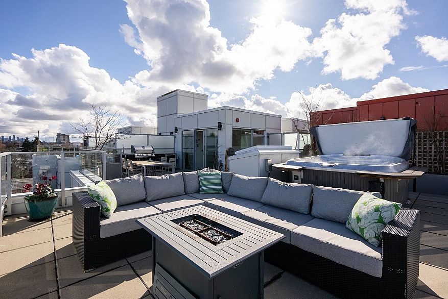 504 379 E BROADWAY, Vancouver BC V5T 1W6