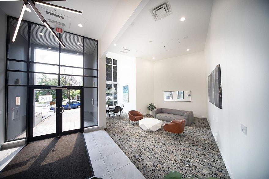 2302 1199 Seymour Street