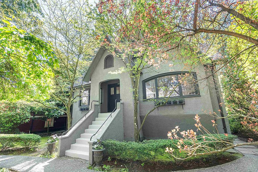 4678 W 9TH AVENUE, Vancouver BC V6R 2E4