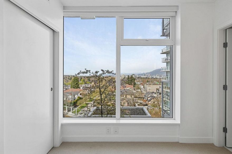 908 2221 E 30th Avenue