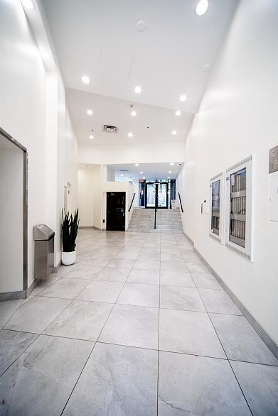 2302 1199 Seymour Street