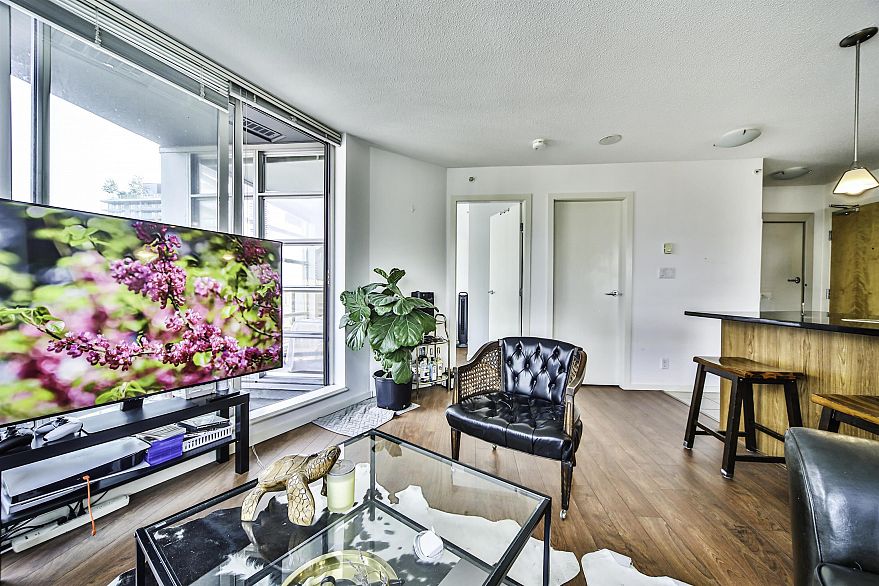 2302 1199 Seymour Street