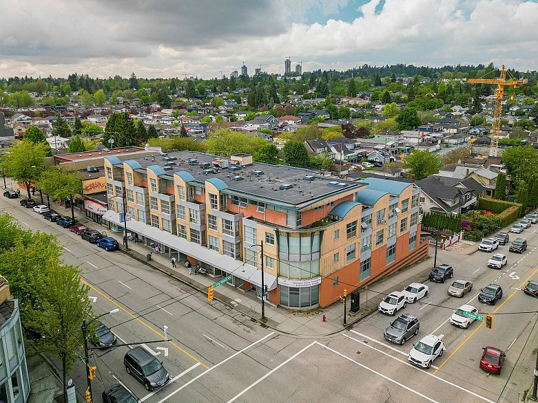 316 4113 FRASER STREET, Vancouver BC V5V 4E9