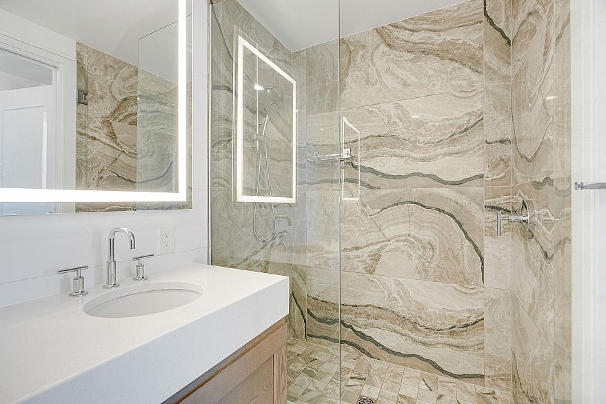 2008 5629 Birney Avenue