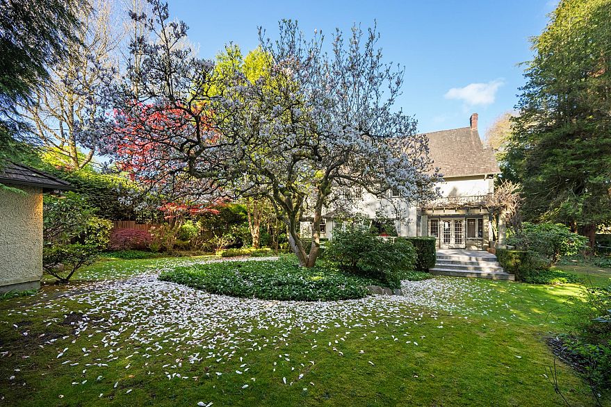 5376 Marguerite Street