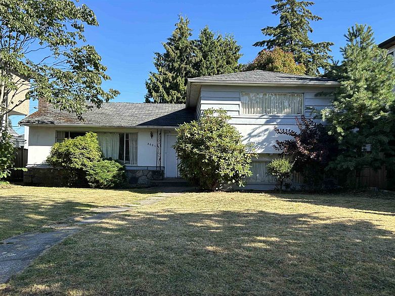 2621 MCBAIN AVENUE, Vancouver BC V6L 2C7