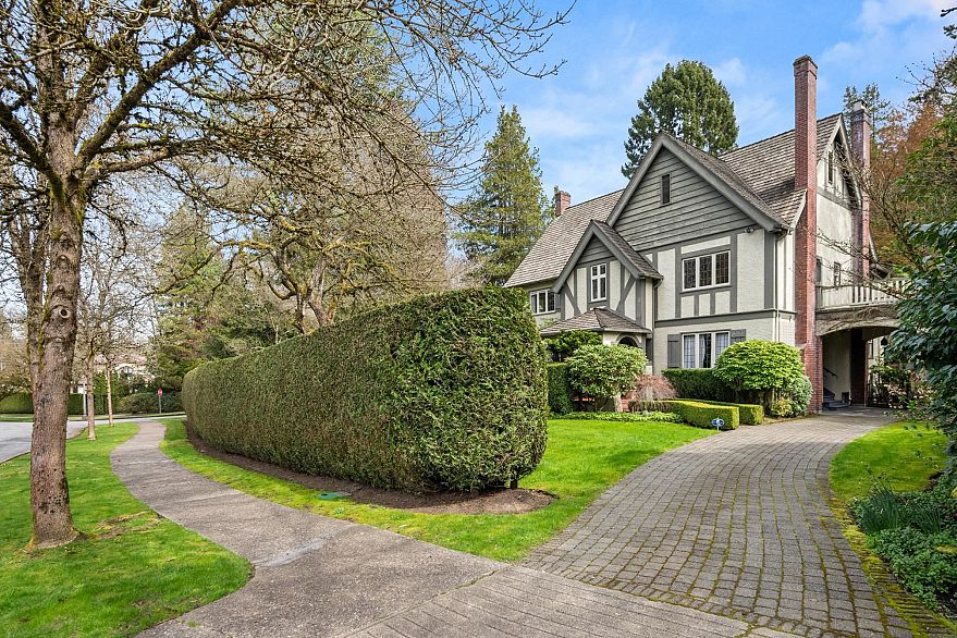 5376 Marguerite Street