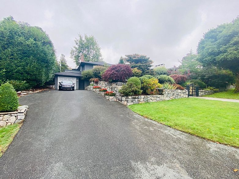 6051 Collingwood Place