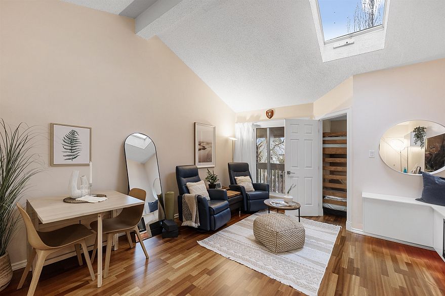 317 1545 E 2ND AVENUE, Vancouver BC V5N 1C8